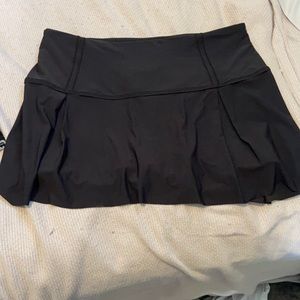 Lululemon pleated skirt size 10